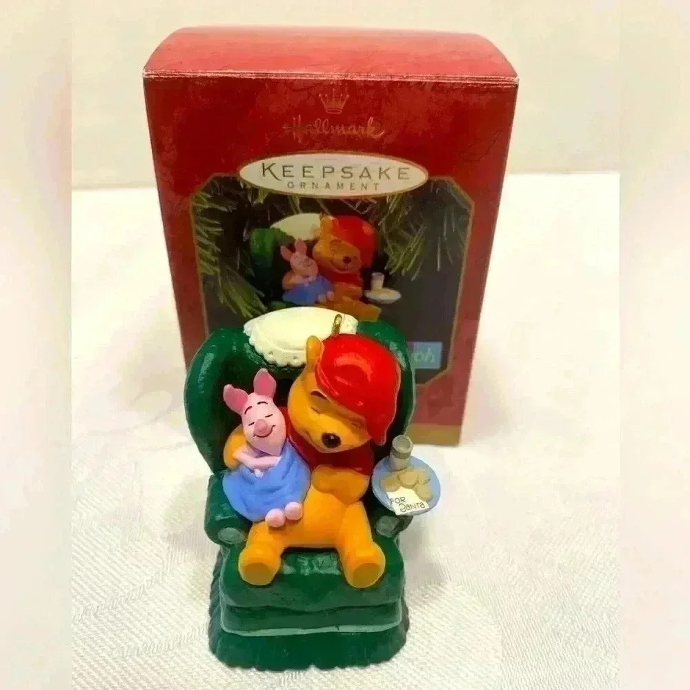 Hallmark Winnie the Pooh handcrafted in 1997